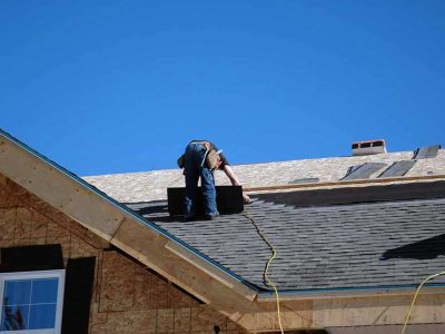 Istck Roofer Working On A Roof
